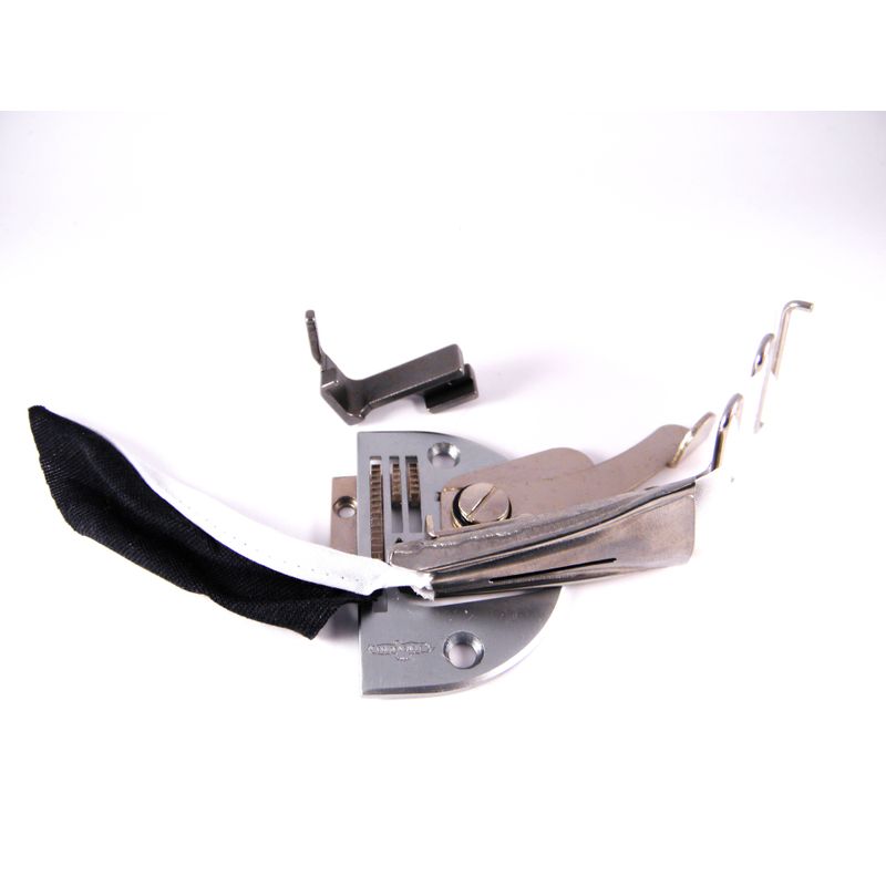 Окантователь для промышленных швейных машин в 4 сложения А10/S60, ширина ленты, 30мм-1 3/16