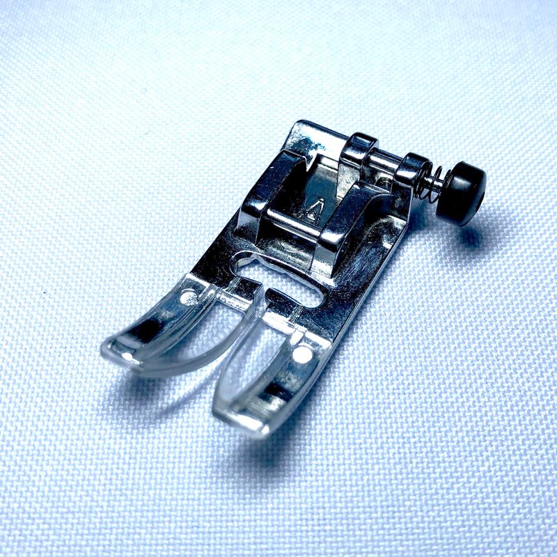 Лапка ДМ универсальная с кнопкой А, 832-523-007, СН