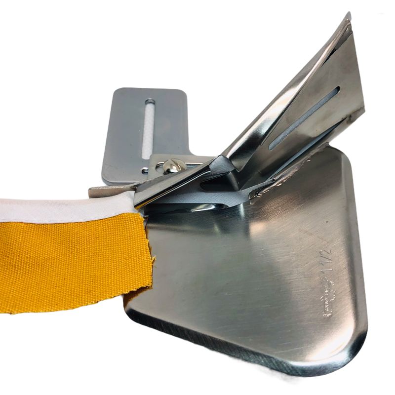 Окантователь для промышленных швейных машин в 4 сложения А9/508, ширина ленты, 38мм 1 1/2