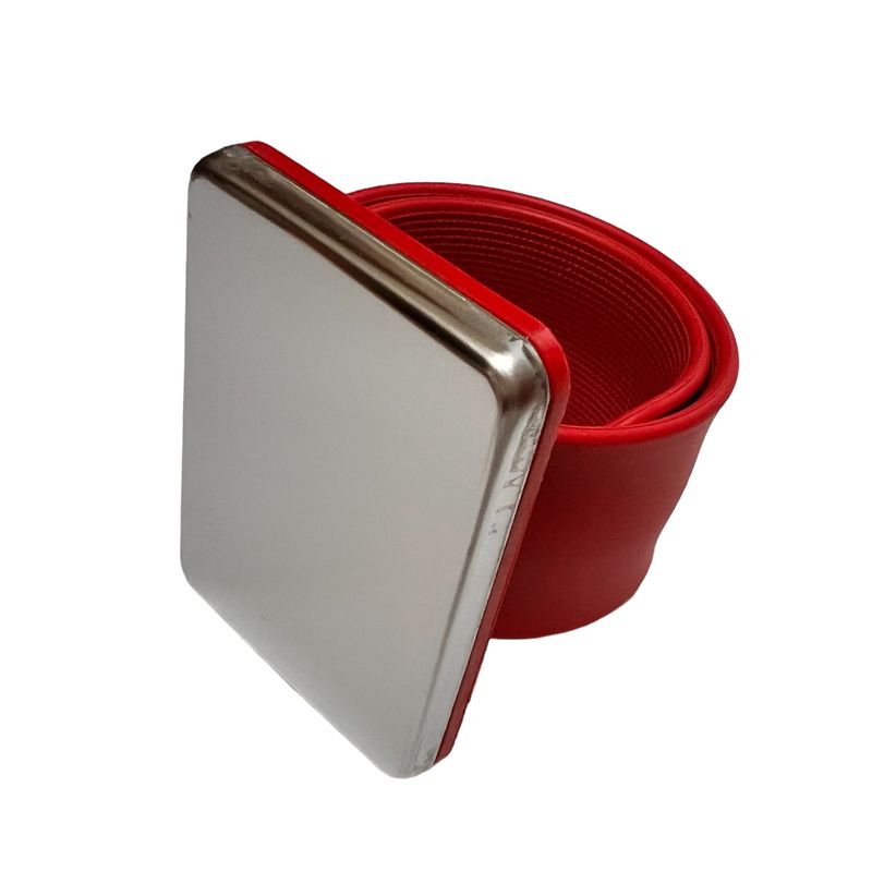 Игольница на руку магнитная с силиконовым слепым браслетом, металлическая, прямоугольная 55х40мм