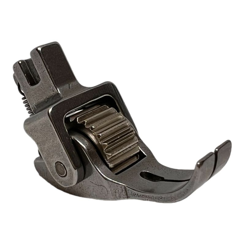 Лапка для промышленных швейных машин, для кожи с роликом металлическим зубчатым, ширина подошвы 11мм, NV-R26A, СН.