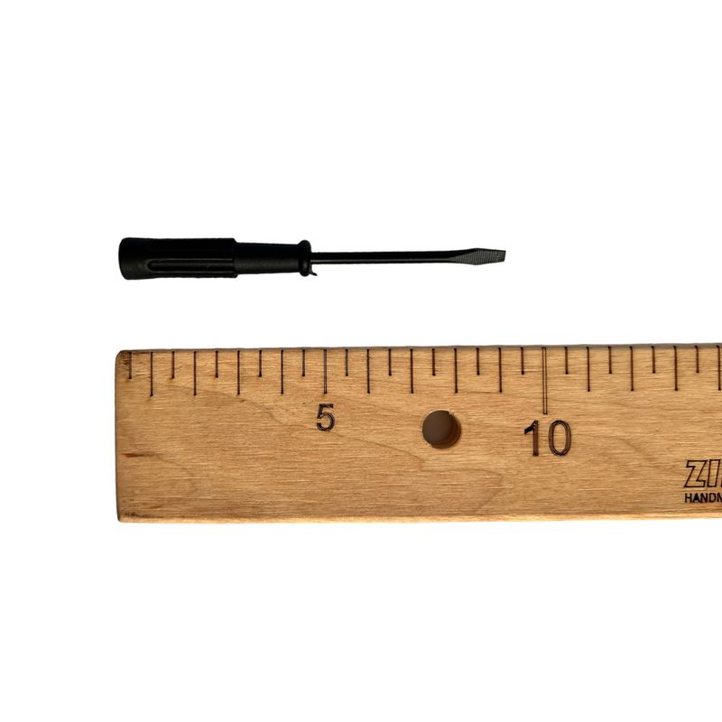 Отвертка плоская d-2, 5 мм, длина 90мм, магнитная, D402A